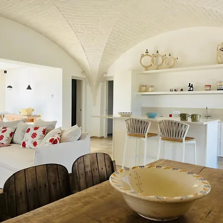 Trullo Saraceno Ostuni